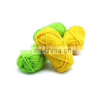 China Wholesale Solid Color 100% Wool Yarn for Knitting and Crochet photo-4