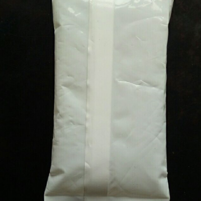 Маленькие гелевые холодильные пакеты размером 12,5x5,5 см. Производитель из Китая, возможен OEM.