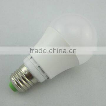 5W and E27 Color changing LED bulb