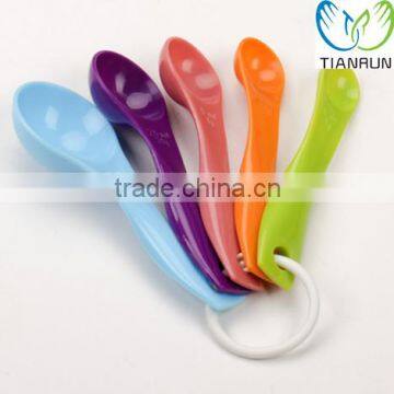 2016 hot sale colorful ABS 5pcs measuring spoon set