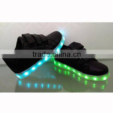 Fashionable Black pu Led Light Running Shoes Light and Soft for Men and Women Kids Runners