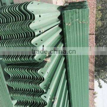 China Made Road Use W Beam Galvanized Guardrail in Competitive Price photo-2