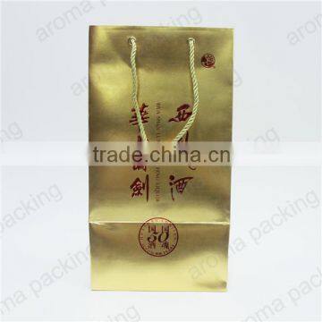 Wholesale Eco-friendly Luxury Black Paper Handbag of New Design for Gift photo-3