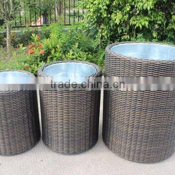 Садовая плетеная мебель. Три корзинки для цветов разных размеров. photo-3