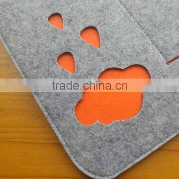 China Suppliers Hollow Flower Handmade Felt Laptop Bag Felt Laptop Sleeve With Outside Pocket photo-3