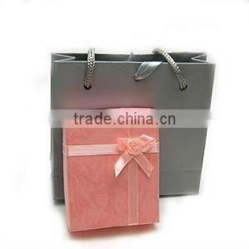 Fancy high quality gift carrier bag