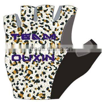 cycling gloves/non-slip bicycle glove/pro bike glove men half finger pro team soccer gloves Sexy Leopard Grain