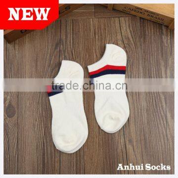 Customized Socks Men's Casual Multi Colour Socks Sport Socks Breathable and Ecofriendly