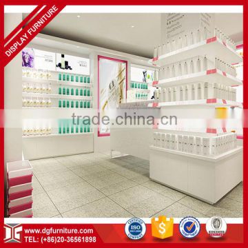 Look at this ! nice decoration cosmetic shop interior design