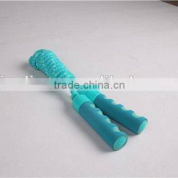 plastic skipping rope/jump rope