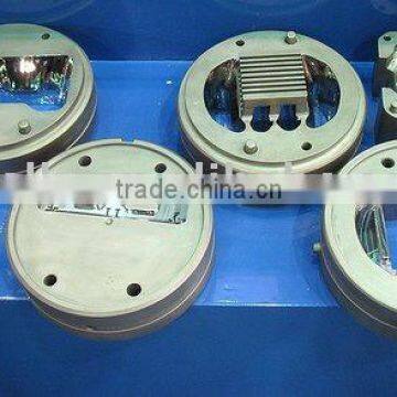 Extrusion Mould