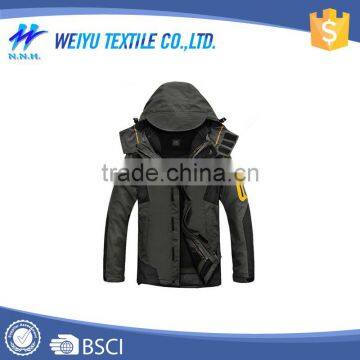 Customized windproof outdoor jacket with hood for men