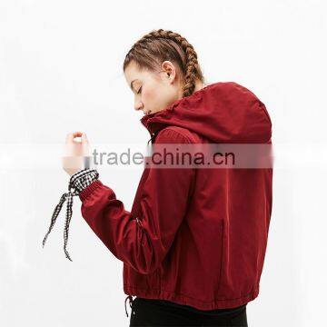 Top Sale Waterproof Nylon Jacket With Hood Breathable Womens Coats photo-3