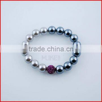 Fashion imitation pearl bracelet