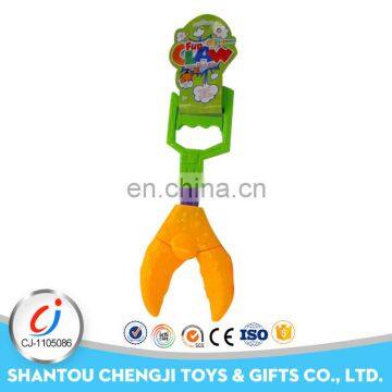 China manufacture novelty funny plastic tricky toys for kids