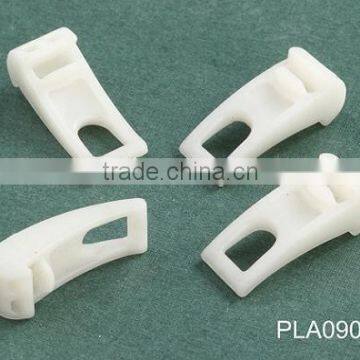 Plastic Curtain Carrier PLA0908