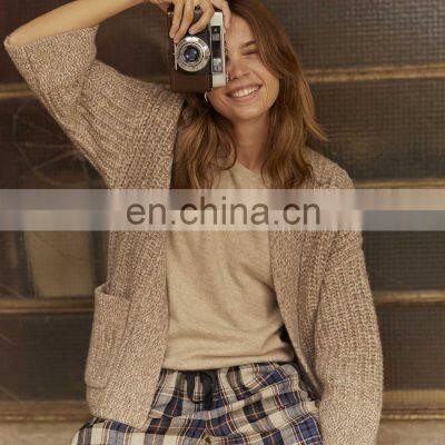 Женский зимний кимоно-карддиган из шерсти и cashmere с рябой трикотажной текстурой photo-4