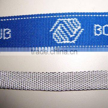 Safety reflective lanyard