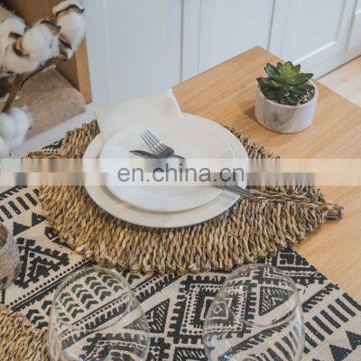 Hot Leaf Seagrass Placemat Table Mat Hand Woven Natural Weave Wall Decor Basket Wholesale Manufacturer