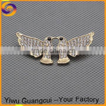 New design zinc alloy flying pigeon couple men's brooch