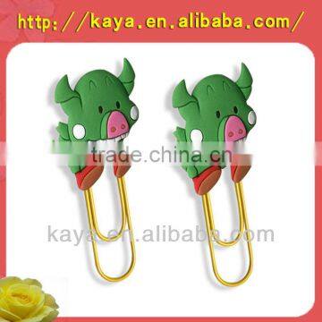 Plastic fancy paper clips with cow shape