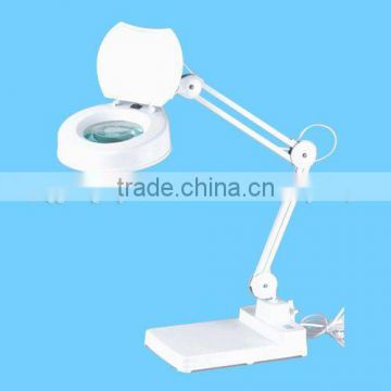 Magnifier lamp