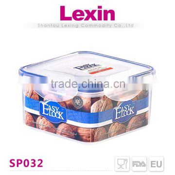 vented plastic food container with divider