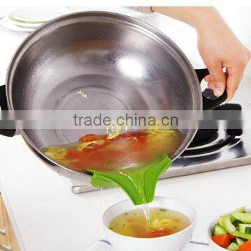 New Design Anti Leakage Kitchen Pot Round Deflector Edge Liquid Silicone Deflector