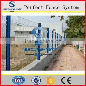Cheap Price Powerd Coated 3d Folded Metal Fencing photo-4