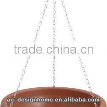 SHORT ROUND PLASTIC HANGING PLANTER W/METAL CHAIN