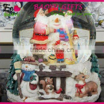 Resin Christmas Snow Globe Musical Snow Globe for Christmas Decoration