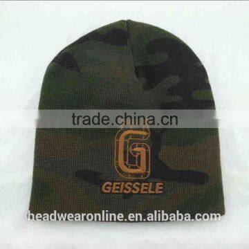 Custom camo printing knitted hats with 3d embroidery winter hat