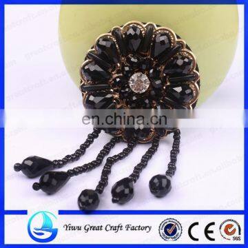 Direct manufacturers supply handmade shoes flowers crystal shoe accessories handmade beaded shoe support to be customized