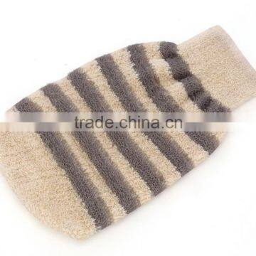 Nylon exfoliating bath gloves for shower