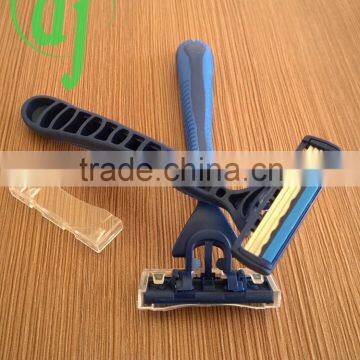 Triple blades disposable razor,razors shaving,disposable razor with lubricate stripe /hotel use one time razor