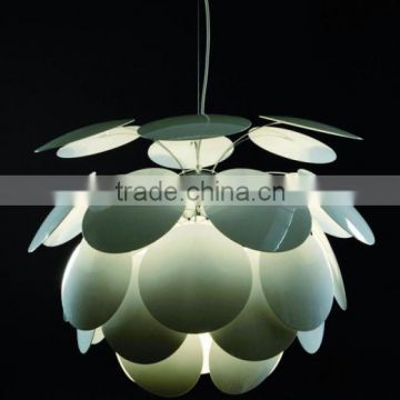 metal in flower shape suspension light fixture in white painted