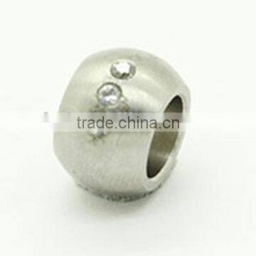 Stainless steel link with crystal