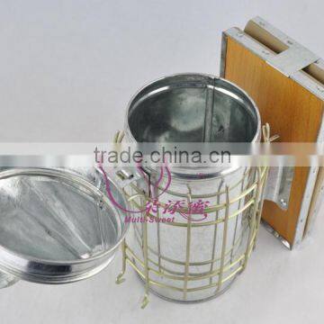 Beekeeping Galvanized Leatheroid Cheap Bee Smoker With Guard From China photo-4