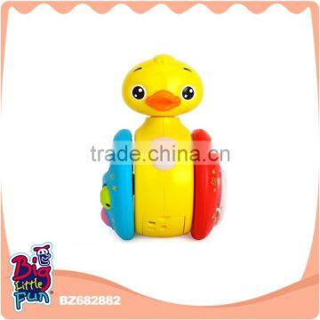 Alibaba wholesale huile toy for baby lovely rattle sliding duck toys with music and light