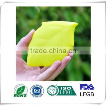 Fashion leaf shape silicone tooth cup&silicone tumbler