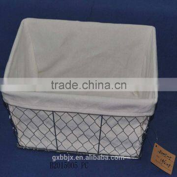 Chicken wire basket with liner