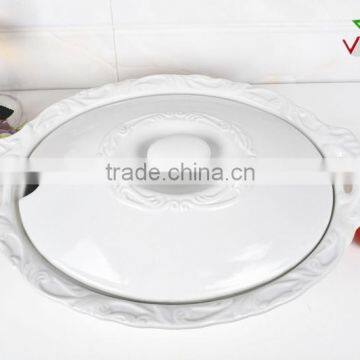 15" Oval Porcelain Bakeware With Lid photo-2