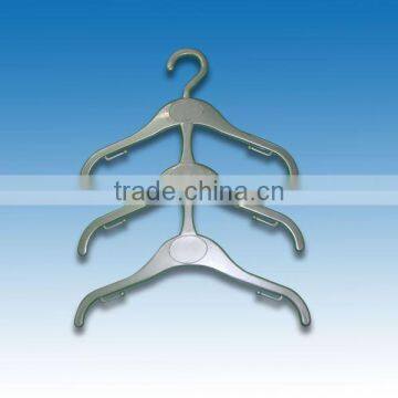 top hanger (#1047C)