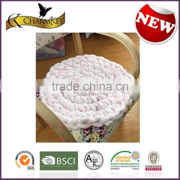 Charmkey Hot Selling Blanket Knitting Yarn 100% Polyester Chunky Chenille Yarn photo-4