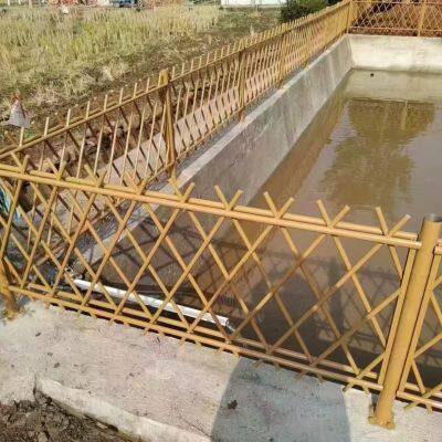 High Quality Iron/Galvanized Imitation Bamboo Fence for Outdoor Spaces