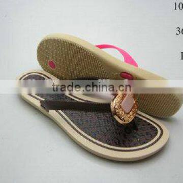 lastest lady flipflops,pcu air blowing slippers,hot-selling shoes