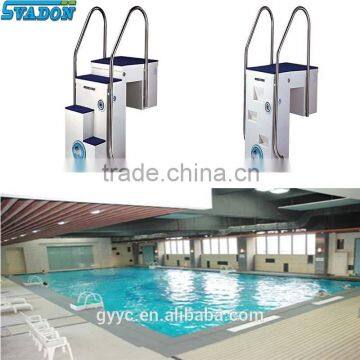 Wall-hung pipeless swimming pool integrated fiberglass filter