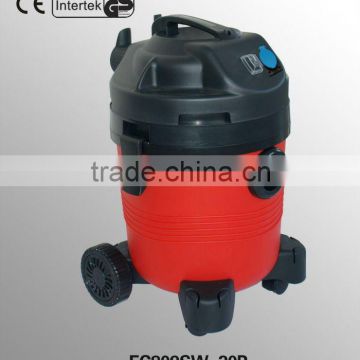 floor vacuum cleaner with outlet socket for synchronization