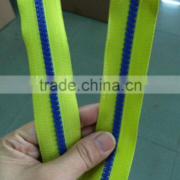 High Quality Polyester Waterproof Zipper photo-3