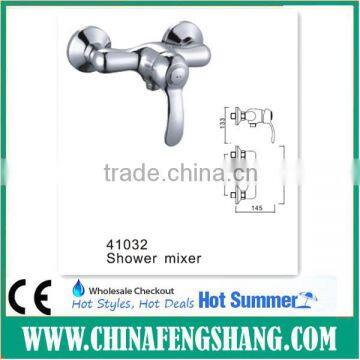 Single lever shower faucet for bathroom accessory